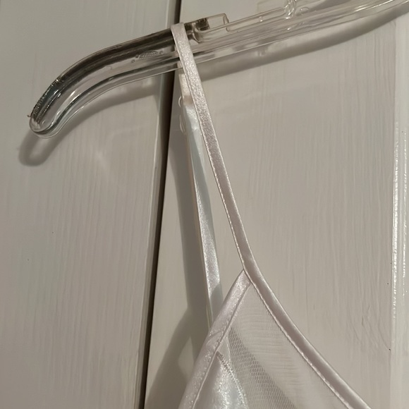 Vintage Seductive Wear by Cinema Exoile White Shear Satin Teddy. Size large. - Picture 4 of 10